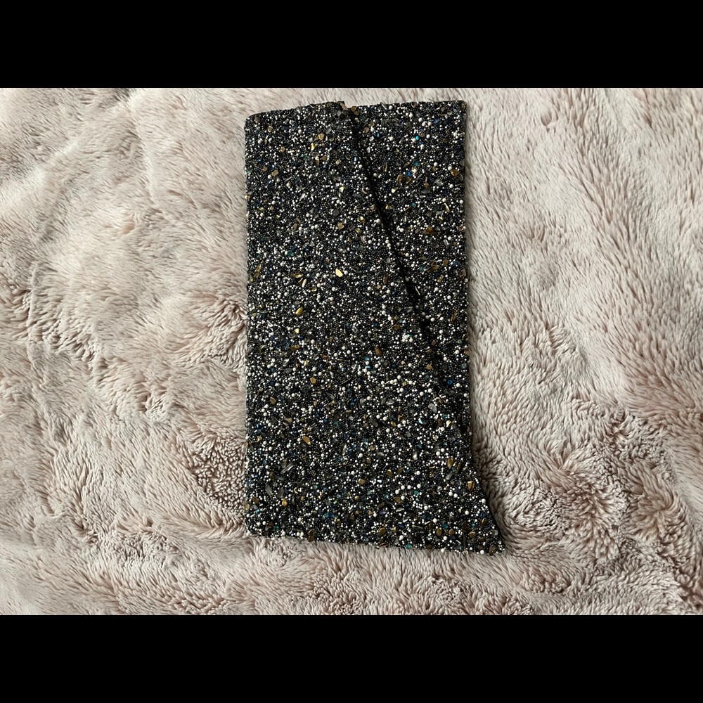 Aqua clutch